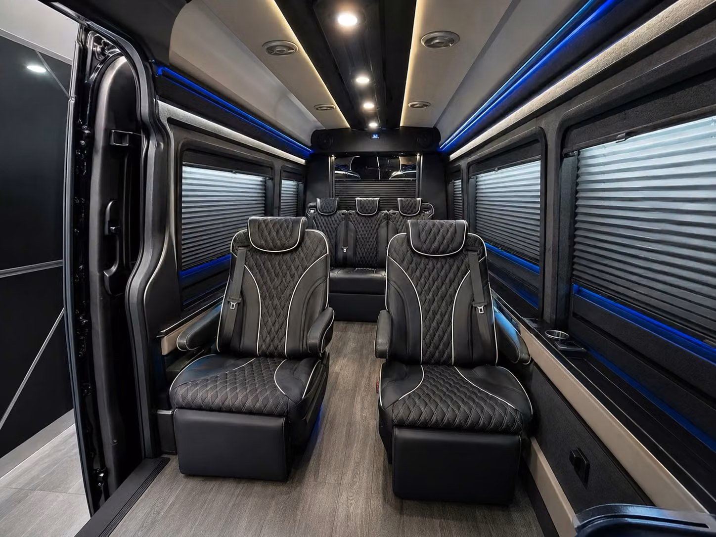 school group and university airport transfers serving fargo
